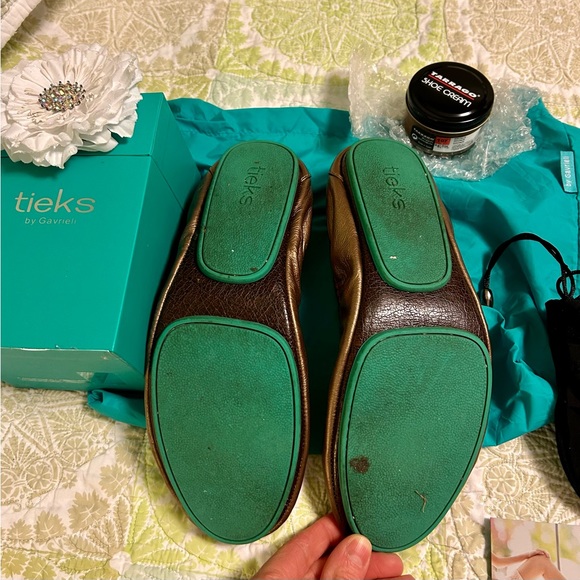 Tieks Metallic Bronze - Picture 2 of 3